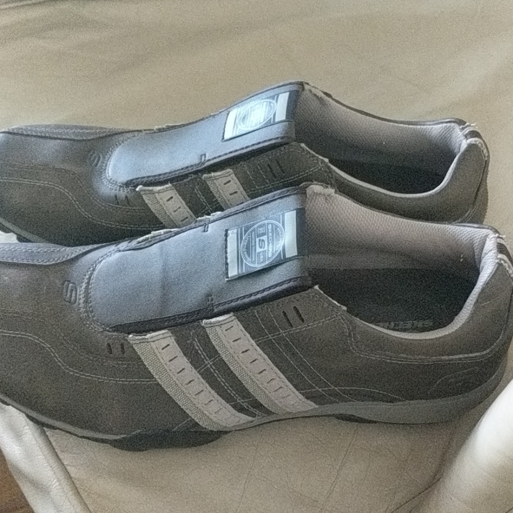 Men's sneakers